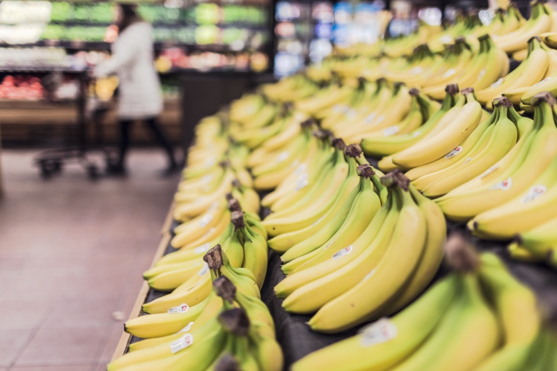 magasin-LA BOLLENE VESUBIE-min_bananas-698608